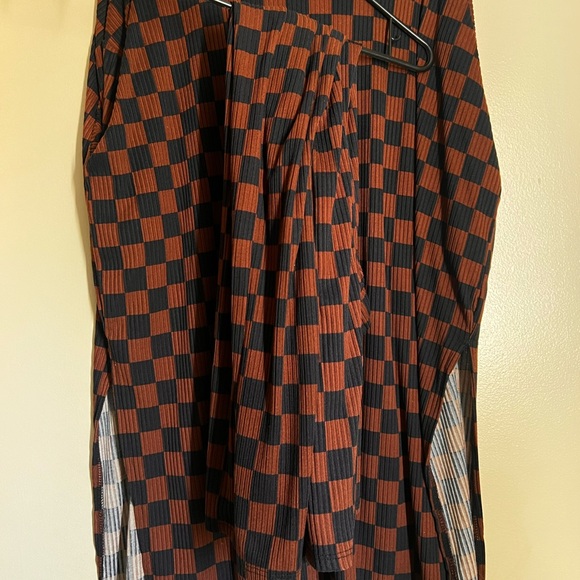 Dressed in LALA Lex Ribbed Checkerboard Playsuit in Black + Mocha size small - Picture 3 of 4